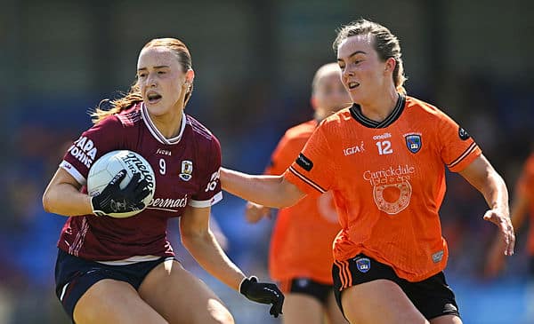 Armagh's Catherine Marley battles for possession with Siobhan Divilly of Galway